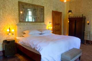 Курортные отели Zabola Estate - Transylvania Зэбала The Emma Room-6