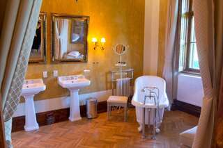 Курортные отели Zabola Estate - Transylvania Зэбала The Ármin Room-10
